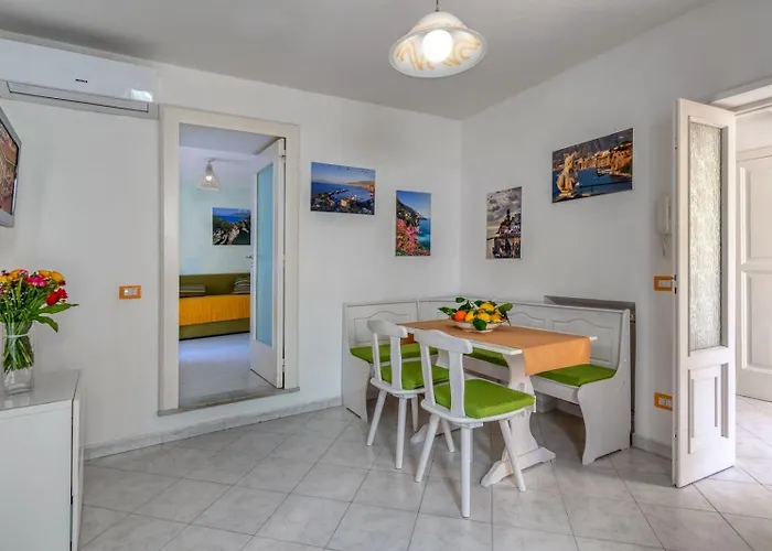 Carmen E Paul Апартаменты *