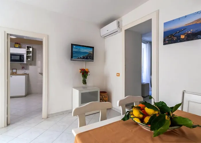 Апартаменты Carmen E Paul *